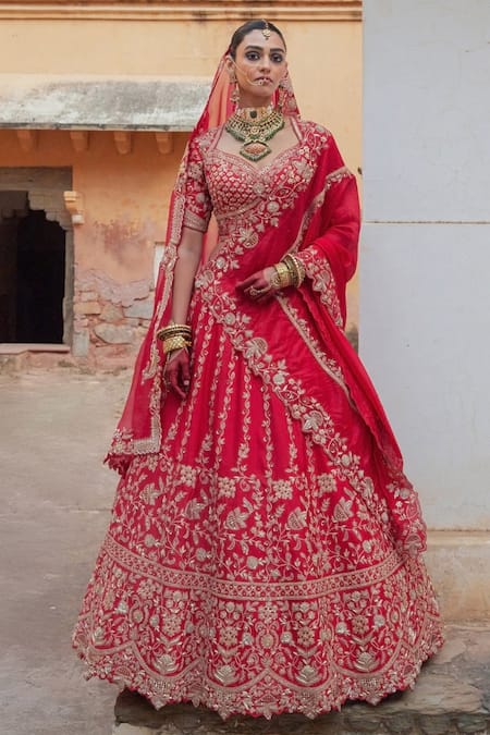 Vinita Bhansali Red Silk, Chiffon Embroidery V-neck Bridal Lehenga Set Online at Aza Fashions Vinita Bhansali_Red Silk, Chiffon Embroidery V-neck Bridal Lehenga Set _Online_at_Aza_Fashions