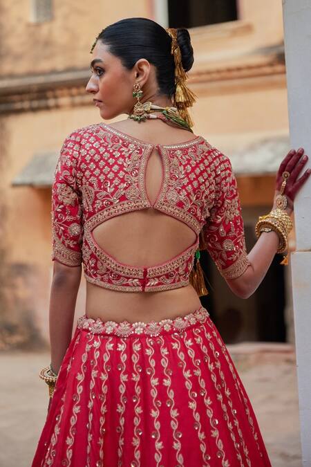 Shop Vinita Bhansali Red Silk, Chiffon Embroidery V-neck Bridal Lehenga Set Online at Aza Fashions Shop_Vinita Bhansali_Red Silk, Chiffon Embroidery V-neck Bridal Lehenga Set _Online_at_Aza_Fashions