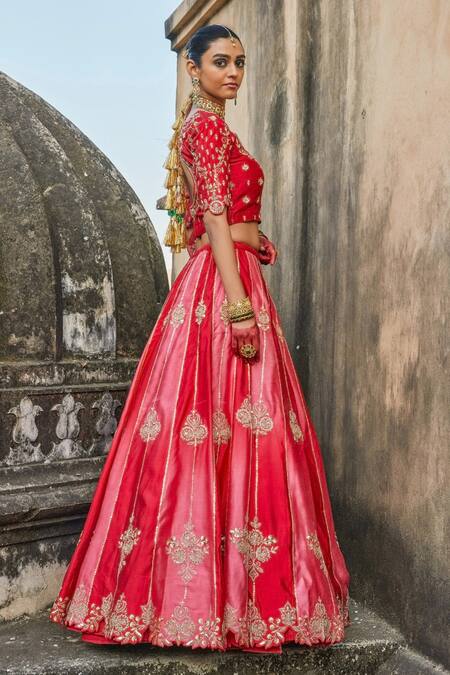 Vinita Bhansali Red , Organza Sequins, Embroidery Round Neck Nura Lehenga Set Online at Aza Fashions Vinita Bhansali_Red , Organza Sequins, Embroidery Round Neck Nura Lehenga Set _Online_at_Aza_Fashions