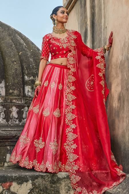 Vinita Bhansali Red , Organza Sequins, Embroidery Round Neck Nura Lehenga Set at Aza Fashions Vinita Bhansali_Red , Organza Sequins, Embroidery Round Neck Nura Lehenga Set _at_Aza_Fashions