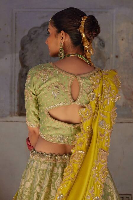 Buy Vinita Bhansali Green Brocade, Chiffon Embroidery, Sequins Banarasi Lehenga Set With Blouse Buy_Vinita Bhansali_Green Brocade, Chiffon Embroidery, Sequins Banarasi Lehenga Set With Blouse