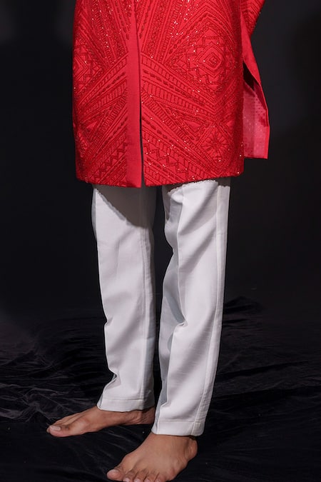 Niloufer By Aasif Ally_White Silk Geometric Cutdana Embroidered Sherwani Set _Online_at_Aza_Fashions