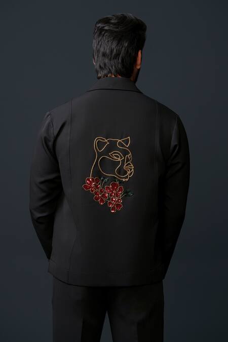 Buy_Niloufer By Aasif Ally_Black Embroidery Banana Crepe Blazer And Pant Set 