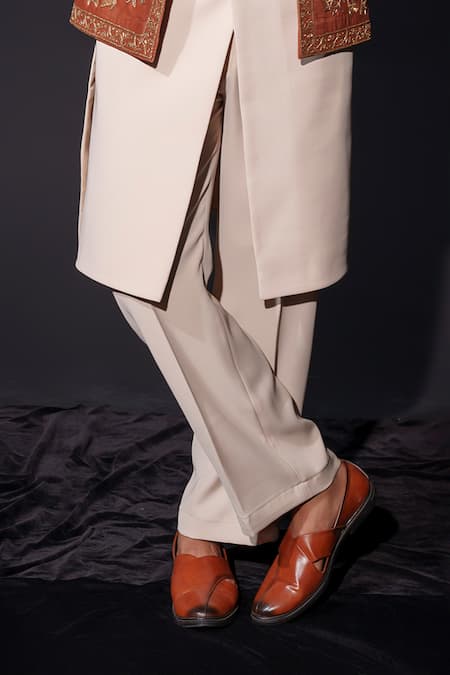 Niloufer By Aasif Ally_Orange Velvet, Cotton Embroidery Zardozi Work Kurta Set _Online_at_Aza_Fashions