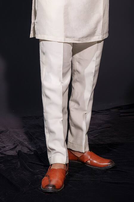 Niloufer By Aasif Ally_Maroon Velvet Embroidery Zardozi Work Kurta Set _Online_at_Aza_Fashions