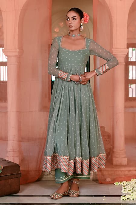 Buy_Baise Gaba_Green Chiffon, Muslin, Chanderi Beads, Sequins Square Bandhej Print Anarkali Set _Online_at_Aza_Fashions