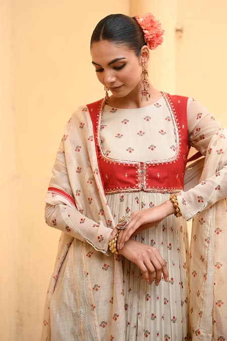 Buy_Baise Gaba_Beige Chiffon, Muslin, Chanderi Embroidery, Floral Print Anarkali Set With Koti _Online_at_Aza_Fashions