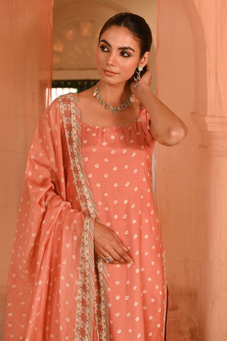 Baise Gaba_Orange Embroidery Square Neck Bandhej Print Kurta Set _at_Aza_Fashions