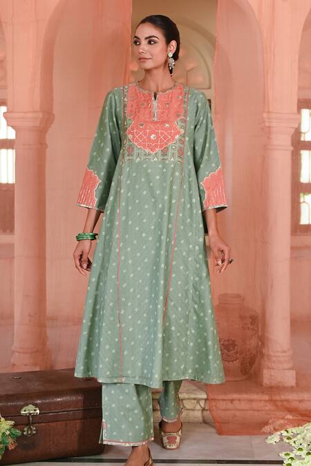 Buy_Baise Gaba_Green Cotton Embroidery Round Neck Sanganeri Bandhej Print Kurta Set _Online_at_Aza_Fashions