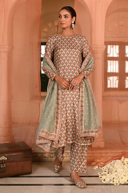 Baise Gaba Green Muslin Embroidery Round Neck Mor Darbar Printed Kurta Set Online at Aza Fashions Baise Gaba_Green Muslin Embroidery Round Neck Mor Darbar Printed Kurta Set _Online_at_Aza_Fashions