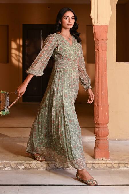 Baise Gaba Green Chiffon V-neck Vase Print Pleated Maxi Dress Online at Aza Fashions Baise Gaba_Green Chiffon V-neck Vase Print Pleated Maxi Dress _Online_at_Aza_Fashions
