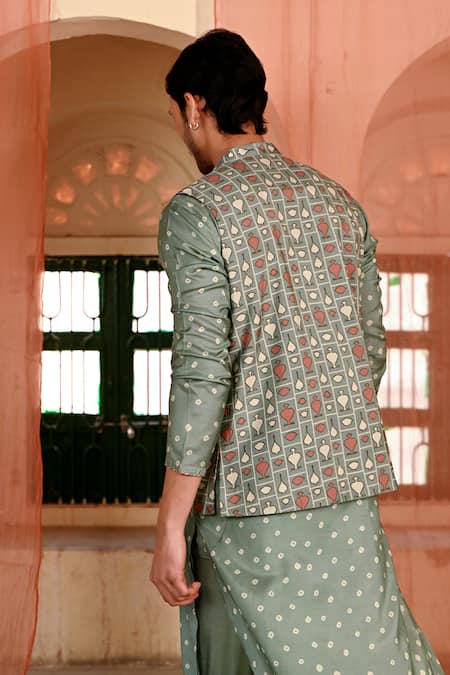 Shop_Baise Gaba_Green Muslin Embroidery Reversible Kurta Set With Jacket _at_Aza_Fashions