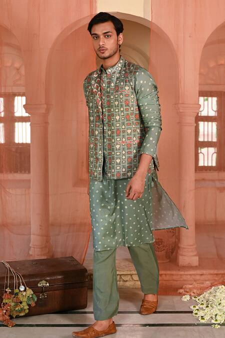 Shop_Baise Gaba_Green Muslin Embroidery Reversible Kurta Set With Jacket _Online_at_Aza_Fashions