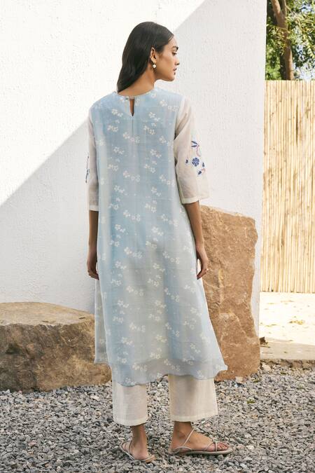 Shop_Vaayu_Ivory Muslin, Cotton Applique Round Neck Pearl Floral Co-ord Set _at_Aza_Fashions