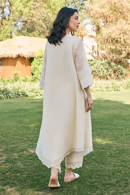 Shop_Vaayu_Emerald Green Muslin Embroidery Keyhole Neck Ecru Co-ord Set _at_Aza_Fashions