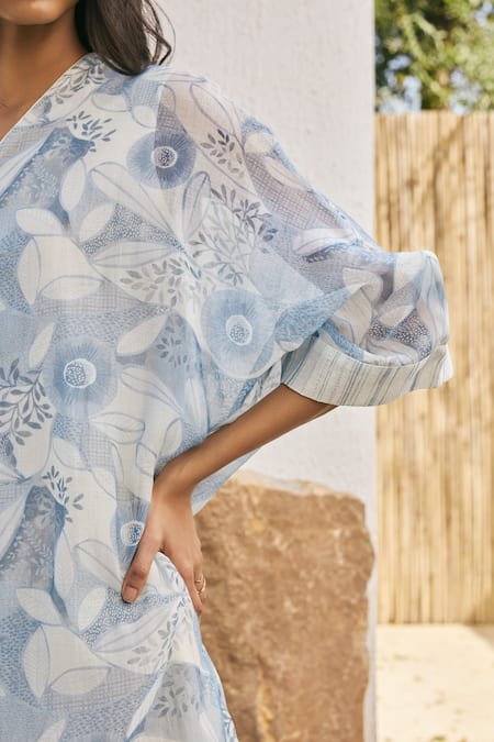 Vaayu_Blue Muslin, Cotton Embroidery V-neck Powder Printed Midi Dress _Online_at_Aza_Fashions
