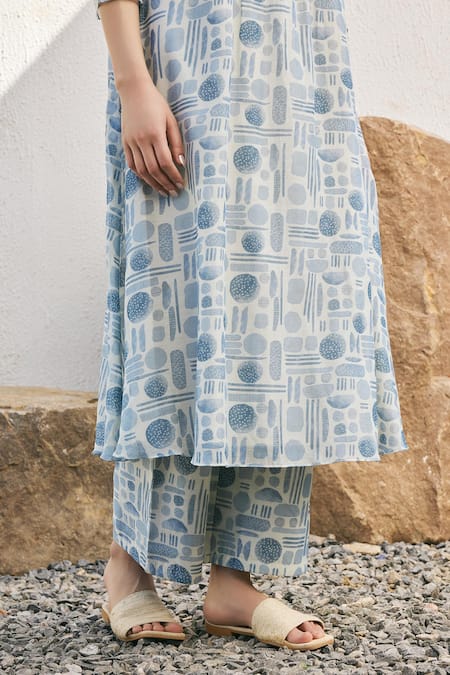 Vaayu_Blue Muslin, Cotton Embroidery Round Neck Floral Printed Powder Co-ord Set _Online_at_Aza_Fashions