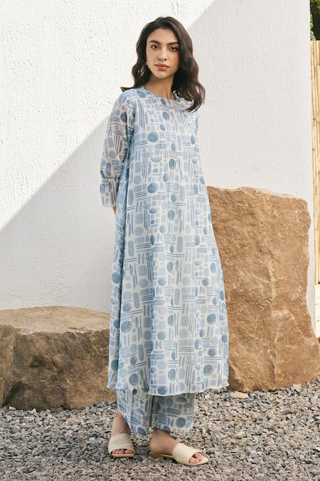 Buy_Vaayu_Blue Muslin, Cotton Embroidery Round Neck Floral Printed Powder Co-ord Set _Online_at_Aza_Fashions