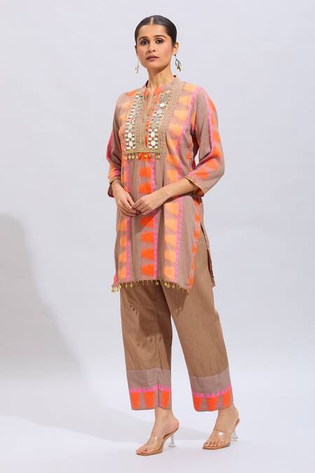Shop_Samyukta Singhania_Multi Color Cotton Mirrors Split V-neck Work Straight Kurta Set_Online_at_Aza_Fashions
