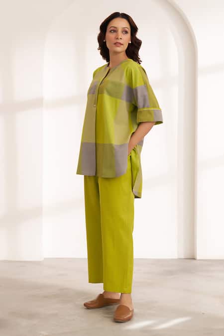 Vaaya_Green Cotton Round Neck Lime Colour Block Co-ord Set _Online_at_Aza_Fashions