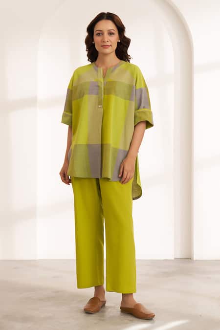 Shop_Vaaya_Green Cotton Round Neck Lime Colour Block Co-ord Set _Online_at_Aza_Fashions