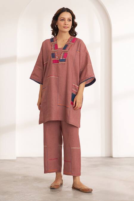 Buy Vaaya Brown Hemp Embroidery, Applique V-neck Cinnamon Co-ord Set Online at Aza Fashions Buy_Vaaya_Brown Hemp Embroidery, Applique V-neck Cinnamon Co-ord Set _Online_at_Aza_Fashions