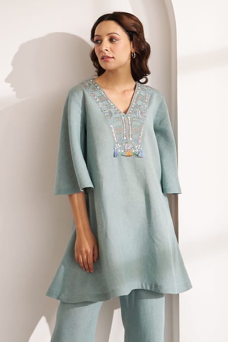 Vaaya_Green Hemp Embroidery V-neck Flowy Kurta And Pant Set _at_Aza_Fashions