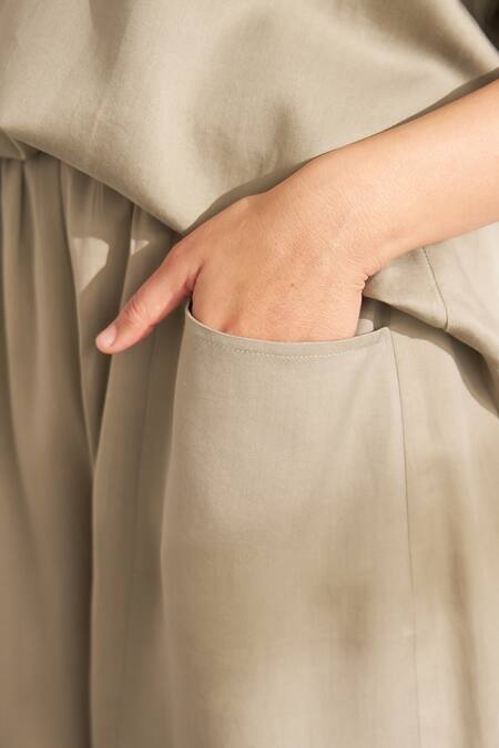 Buy Vaaya Olive Green Tencel V-neck Light Co-ord Set Buy_Vaaya_Olive Green Tencel V-neck Light Co-ord Set