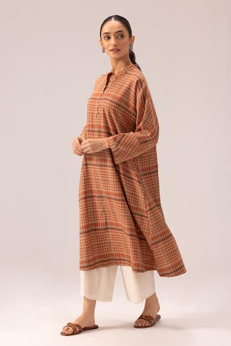 Label Shreya Sharma_Brown Cotton Mandarin Collar Handwoven Kurta Set _at_Aza_Fashions