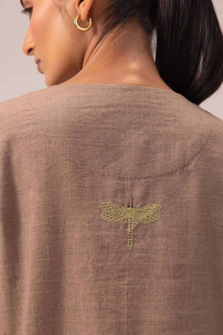 Buy_Label Shreya Sharma_Brown Handloom Cotton Embroidery Split V-neck Handwoven Linen Kurta Set_Online_at_Aza_Fashions