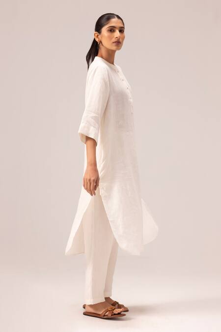 Buy_Label Shreya Sharma_White Handloom Cotton Embroidery Collared Handwoven Linen Kurta Set_Online_at_Aza_Fashions