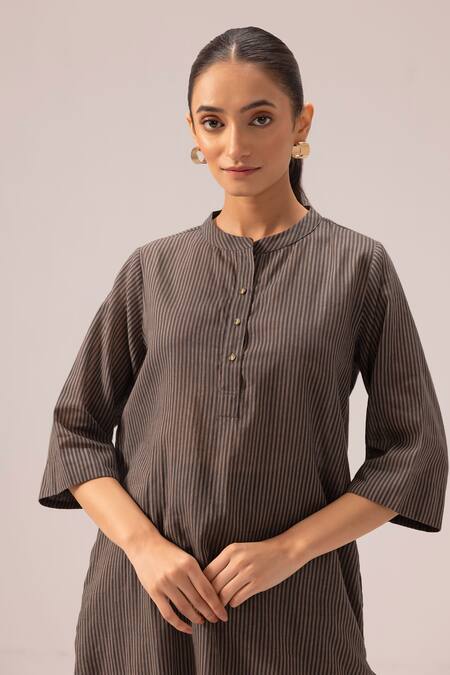 Buy_Label Shreya Sharma_Gray Handloom , Collared Grey Striped Handwoven Kurta Set_Online_at_Aza_Fashions