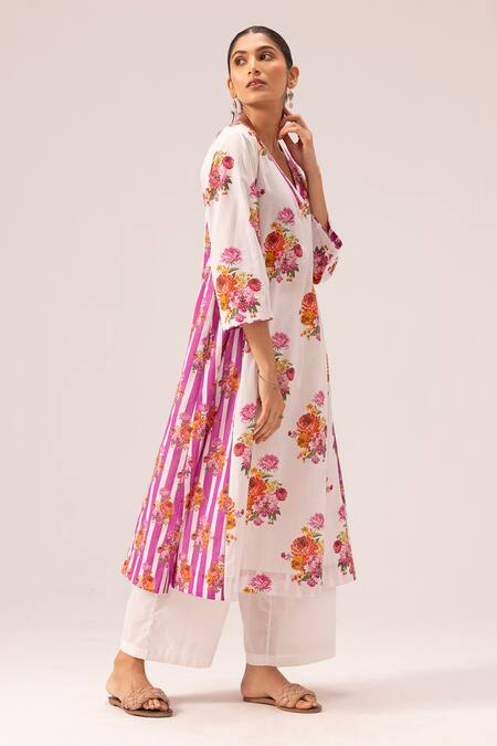 Buy Label Shreya Sharma White Cotton V-neck Floral Printed Choga Kurta Set Online at Aza Fashions Buy_Label Shreya Sharma_White Cotton V-neck Floral Printed Choga Kurta Set _Online_at_Aza_Fashions