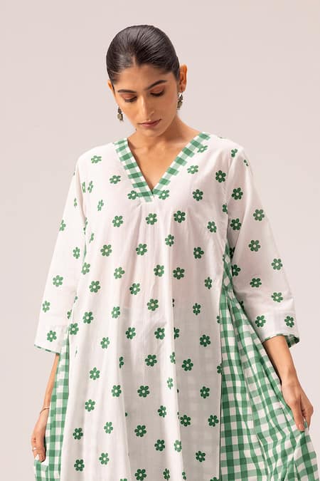 Buy_Label Shreya Sharma_White Cotton V-neck Green Printed Choga Kurta Set _Online_at_Aza_Fashions