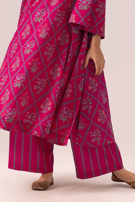 Label Shreya Sharma_Pink Cotton Round Neck Printed Bell Sleeve Kurta Set _at_Aza_Fashions