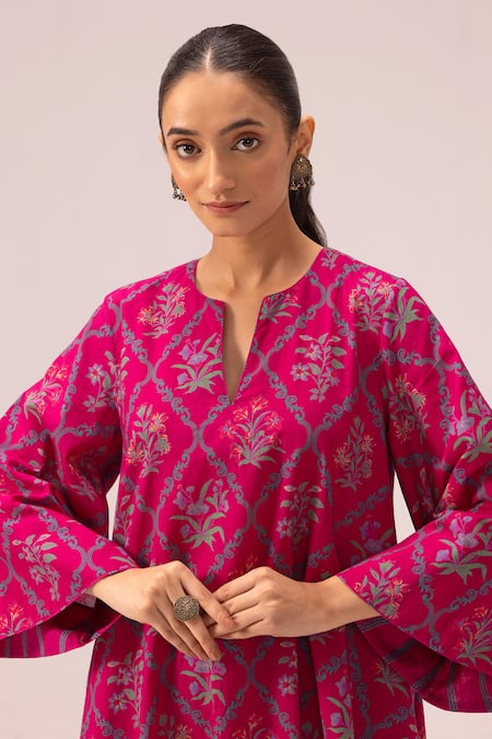 Buy_Label Shreya Sharma_Pink Cotton Round Neck Printed Bell Sleeve Kurta Set 