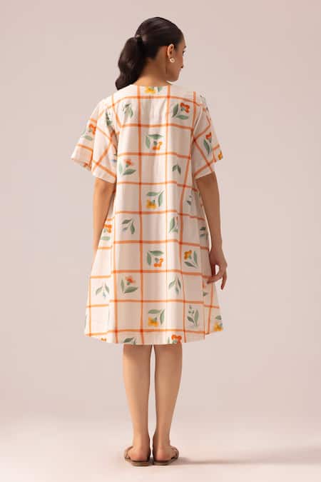 Shop Label Shreya Sharma Off White Cotton V-neck Printed V Midi Dress at Aza Fashions Shop_Label Shreya Sharma_Off White Cotton V-neck Printed V Midi Dress _at_Aza_Fashions