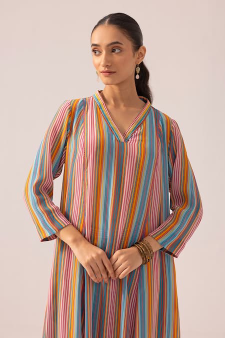 Buy_Label Shreya Sharma_Multi Color Crepe V-neck Multicolor Striped Kurta Set _Online_at_Aza_Fashions