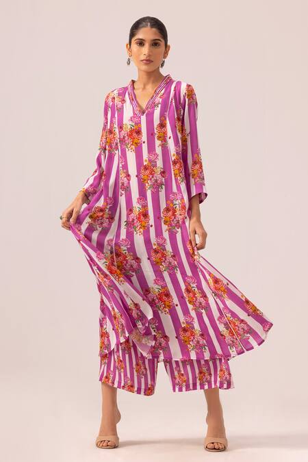 Shop Label Shreya Sharma Pink Crepe V-neck Floral Print Kurta Set Online at Aza Fashions Shop_Label Shreya Sharma_Pink Crepe V-neck Floral Print Kurta Set _Online_at_Aza_Fashions