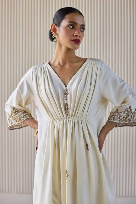 Sarang Kaur_White Cotton Embroidery V-neck Hand Kaftan Kurta Set _at_Aza_Fashions