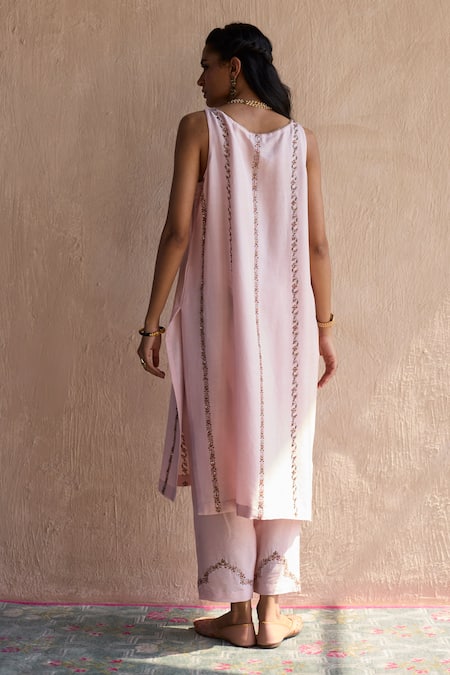 Sarang Kaur Pink Nidhi Kurta Set 