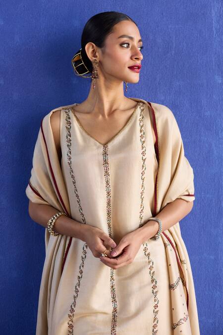 Sarang Kaur_Beige Chanderi Silk Embroidery Round Neck Hand Kurta Set _at_Aza_Fashions