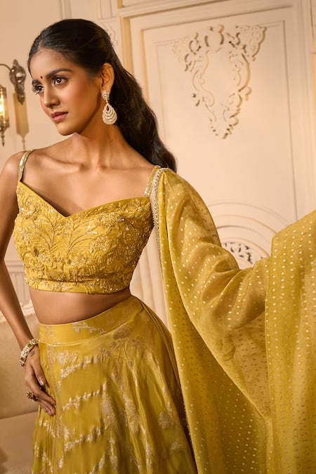 Buy_Aariyana Couture_Yellow Georgette Beads, Embroidery, Sequins Floral Pleated Lehenga Set