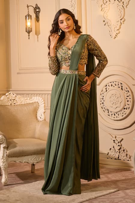 Buy_Aariyana Couture_Green Crepe Sequins, Beads, Embroidery, Cut Work Pleated Pre-draped Saree Set 