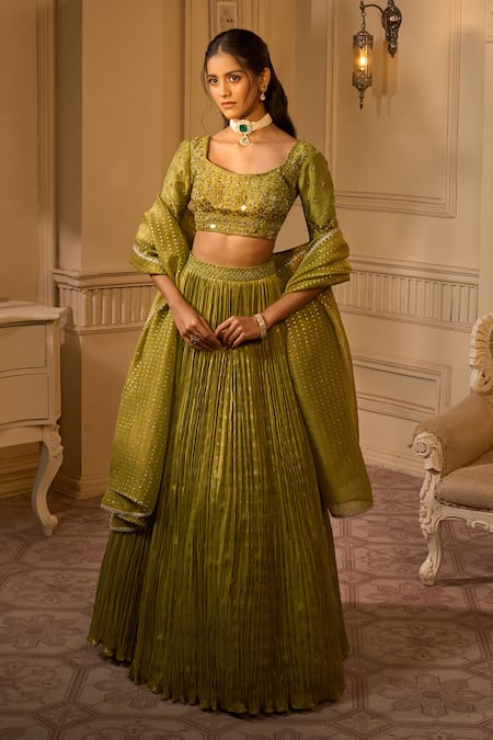 Buy_Aariyana Couture_Green Brocade, Silk Sequins, Embroidery Square Woven Floral Banarasi Lehenga Set _Online_at_Aza_Fashions