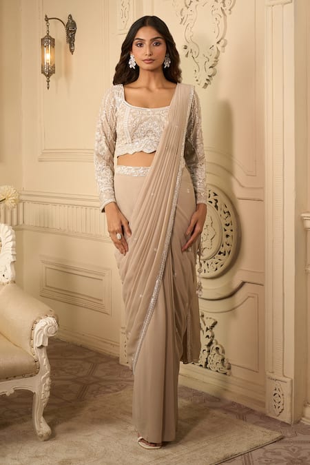Aariyana Couture Embroidered Pre-Draped Saree Set 
