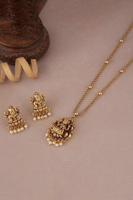 Smars Jewelry_Gold Plated Pearls Maa Lakshmi Antique Pendant Set _at_Aza_Fashions