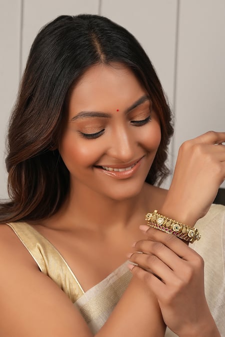 Smars Jewelry Antique Gold Pearl Stone Studded Kada 