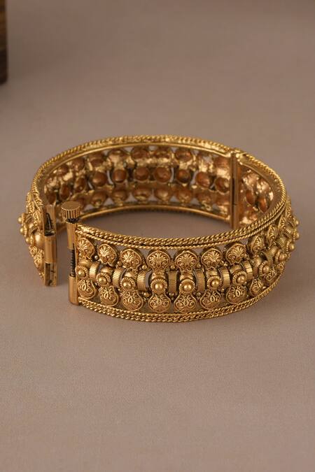 Buy Smars Jewelry Gold Plated Zari Antique Openable Kada Bangle Online at Aza Fashions Buy_Smars Jewelry_Gold Plated Zari Antique Openable Kada Bangle _Online_at_Aza_Fashions