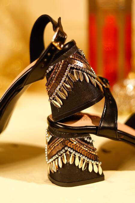 Buy_Sole Mates by Palak_Black Tassels, Embroidery Floral Heels 